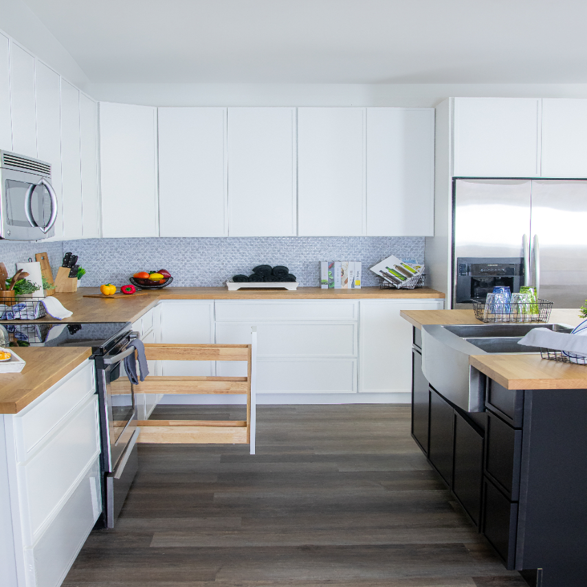 Slim Shaker Alabaster Style Ready to Assemble (RTA) Kitchen Cabinets Kitchen with Slim Shaker Alabaster Style Ready to Assemble (RTA) Cabinets