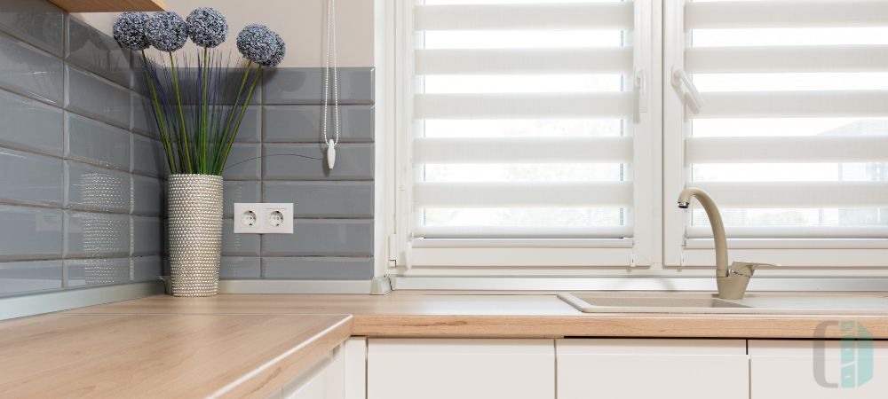 Subway Tile Backsplash With White Cabinets